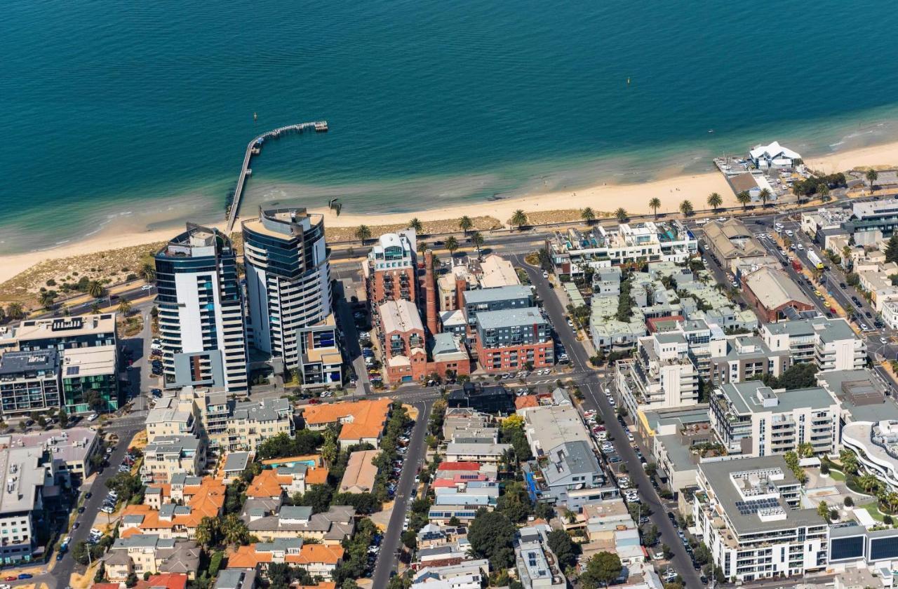 Designer 2-Bed Unit With Balcony Metres From Beach Ville de Ville de Melbourne Extérieur photo