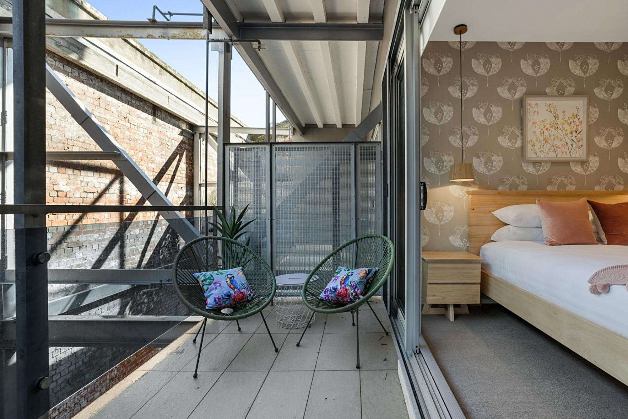 Designer 2-Bed Unit With Balcony Metres From Beach Ville de Ville de Melbourne Extérieur photo